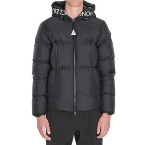 몽클레어 남성 블랙 숏 패딩 K20911B56900 C0300 999