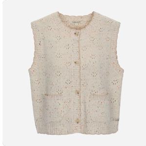 [써스데이아일랜드](T256MVT321W)크로셰 라운드넥 베스트