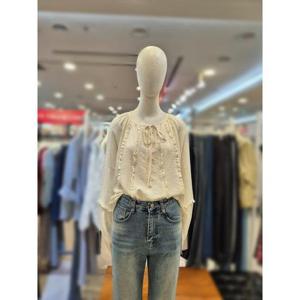 부루앤쥬디 세이브존03 부루앤쥬디 프릴 나그랑 블라우스 AGBBRJBL002CA