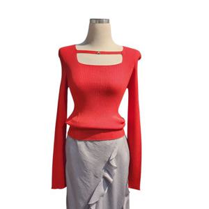 [쥬크]숄더 포인트 투웨이 홀가먼트 니트 탑       Z252KSK006