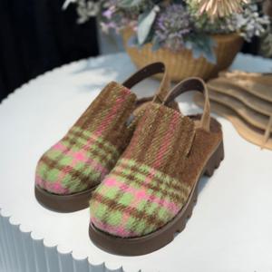 [써스데이아일랜드]체크 패턴 플라워 클로그 t248mse234