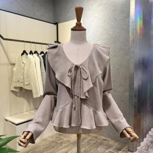 [ab.f.z]AOA1ZK31A_프릴 V넥 셔링 스트랩 티셔츠