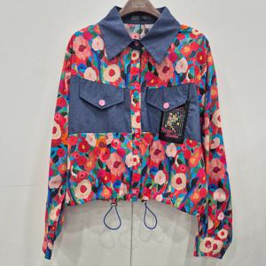 [르니앤맥코이]청 배색 카라 밑단 스트링 꽃 블라우스(MM04BL472