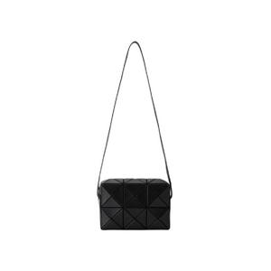 바오 바오 이세이 미야케 큐보이드 숄더백 매트 블랙 AG661-16