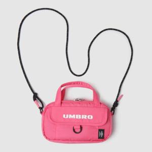 M 엄브로크로스백 CQK UP323CBG74-CRS 마이크로 월렛백 CRIMSON