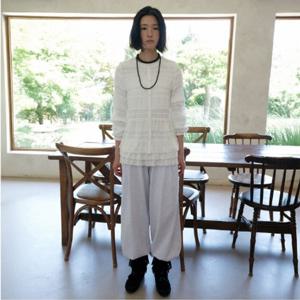 [써스데이아일랜드][여성] 오픈형 레이스 블라우스 T256MBL155W