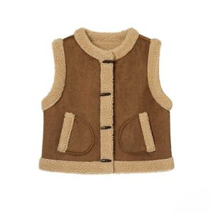 [올리브데올리브]떡볶이단추 양털 무스탕조끼(OW5WVA90-DG-EL)