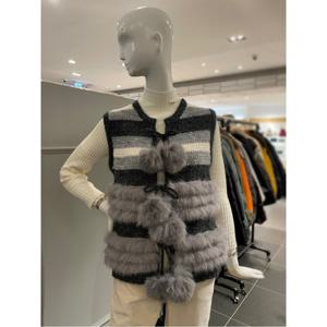 르니앤맥코이 퍼 방울 장식 니트 베스트 (MM12KV018HJY)