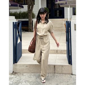 아떼 바네사브루노 여성 25SS 시즌오프 라이트카키 단색 점프수트 VLDR5B223K1