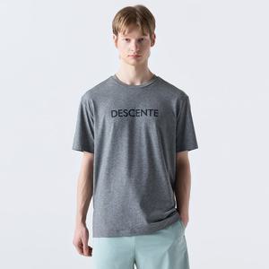 [데상트공식] 터프 워딩 반팔 티셔츠 SQ323UTS73