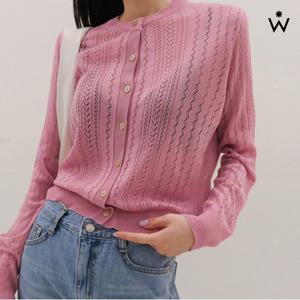 [위시드]라운드넥 슬림핏 버튼 패턴 니트 가디건 (WIBACD081)