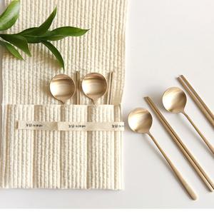[놋담]유기 달수저 4인세트(누빔 수저 케이스 포함)