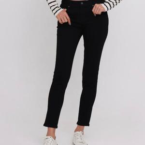 [잠뱅이]여) 기획 블랙 노멀워싱 스키니 JM3DSN962