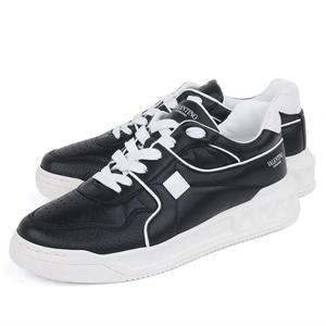 발렌티노 검보이 원스터드 스니커즈 1Y0S0E71 NWN 0NI