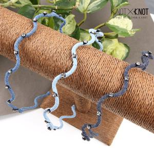 [KNOTXKNOT] 국내제작 워싱청 웨이브 크리스탈 감침 머리띠