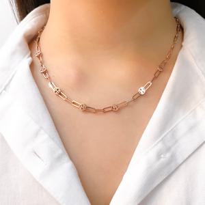 오팔하우스 14k 볼드한 H이니셜 클립 체인 목걸이 OPGDN0238