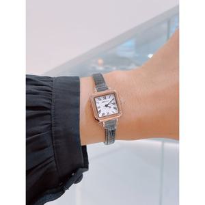 미니골드 여성 스퀘어 가죽밴드 손목시계 WSB010LWBK