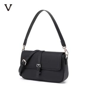 발렌폴로 4컬러 소가죽 숄더가방겸 크로스백 TVA5021
