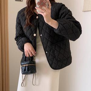 [시즌오프 한정수량] 유니제이 페릭 다이아 퀼팅 경량 패딩 점퍼