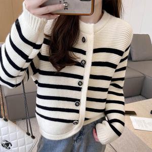 [어썸] S3마린스트라이프 니트 자켓_261594