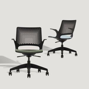 리바트하움 아페롤 의자 블랙프레임