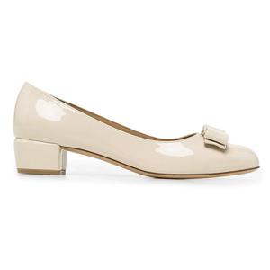 페라가모 바라 펌프스 723350 374 유광 구두