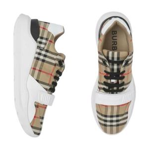 (명품) 버버리 레지스 벨크로 남성 스니커즈 80485