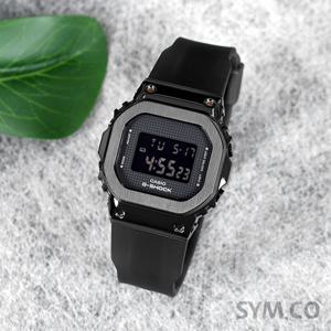 지샥 GM-S5600SB-1 메탈 베젤 디지털 다운사이징 스퀘어 남녀공