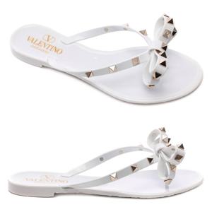 [발렌티노(잡화)]24SS 여성 락스터드 플립플랍 (4W2S0552 PVS 001 24S)