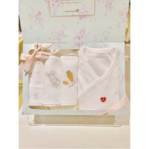 (밍크뮤10) 24FW(출산선물2종)러브기능형배내슈트뱀부손수건SET (34A70000100)