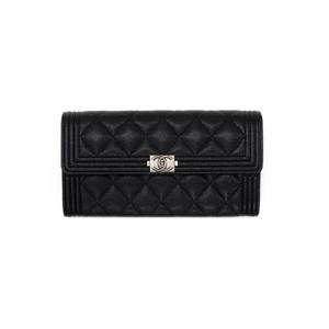 샤넬 장지갑 캐비어 보이 BLACK A80286 B01489 94305