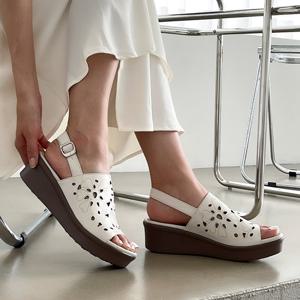 [지쎄공식몰] 천연가죽 여성수제화 통굽샌들 GIS-42287