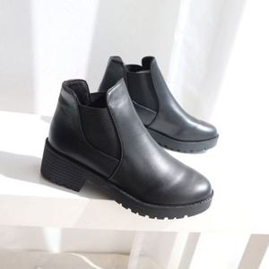 여성샌들 첼시 앵글부츠 낮은굽 워커 패션슈즈 여성화 캐주얼화