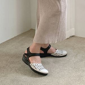 [지쎄공식몰] 천연가죽 여성수제화 브리 레이스 샌들 GIS-41276