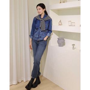 헤지스 여성 24FW 가격인하데님스트레이트핏 다크블루 에센셜 데님 팬츠 HSPA4D781B3