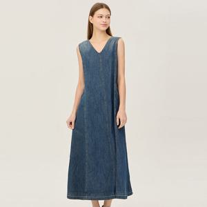 [베네통] 민소매 A 라인 데님 원피스_BAOP13441IN