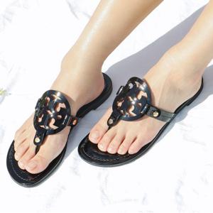 토리버치 밀러 레더 플립플랍 샌들 페이던트 블랙 50008647 001