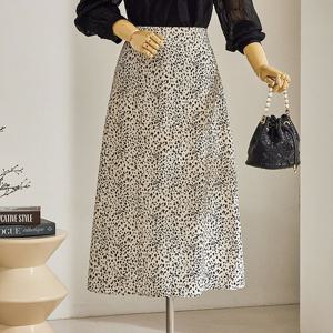 [한정/특가] 호피 A라인 뒷밴딩 스커트_C2409SK031C