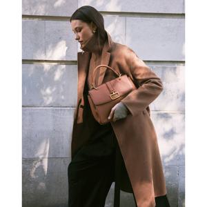 닥스 여성 24FW 캐시미어 카멜 더블버튼 스티치 포인트 핸드메이드 롱 코트 DLCO4D005CM