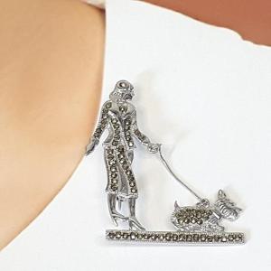 [블루케이] 마카사이트여인강아지산책브로치241005-11