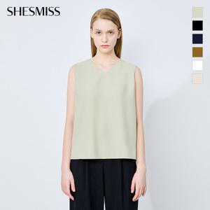 [쉬즈미스] 브이넥 슬리브리스 블라우스_SWWBLO22530
