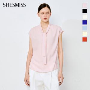 [쉬즈미스] 타이넥 슬리브리스 블라우스_SWWBLO22550