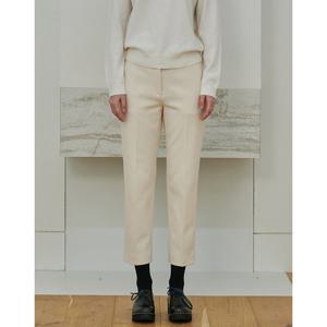 헤지스 여성 24FW 기모슬림핏 아이보리 솔리드 슬랙스 HSPA4DP80IV