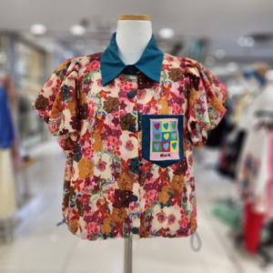 [르니앤맥코이]카라배색 퍼프 블라우스 ( ML07BL424)