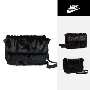 나이키 퓨추라 365 인조 퍼 크로스 바디백(1326-010)