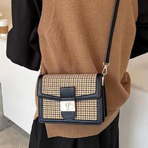 [프롬슈] 스퀘어 사각 체크 크로스백 데일리백