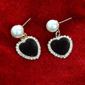 [이어넥핸즈] 러블리 폼폼하트 귀걸이.귀찌(4컬러)