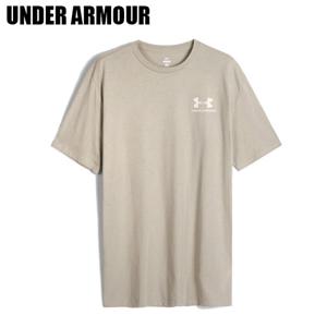 [언더아머] 남성용 스포츠 스타일 레프트 체스트 SS 반팔티 1326799-300