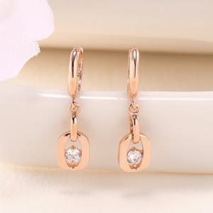 [비앤비골드] 14K 큐빅 커브체인 딸랑이 원터치 귀걸이 한쌍 PNE40963