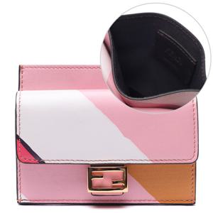 [펜디] 22SS 여성 바게트 FF 로고 엠보싱 카드지갑 (8M0423_AK2K_F0W52_22S)